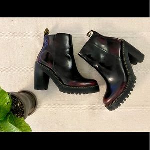 New!! Woman’s Dr. Marten Magdalena Bootie 🌸Size 8